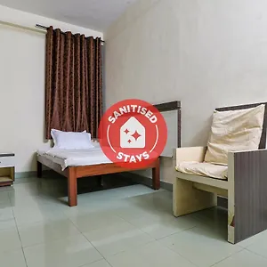 Spot On 60610 Malabar Tourist Hotel